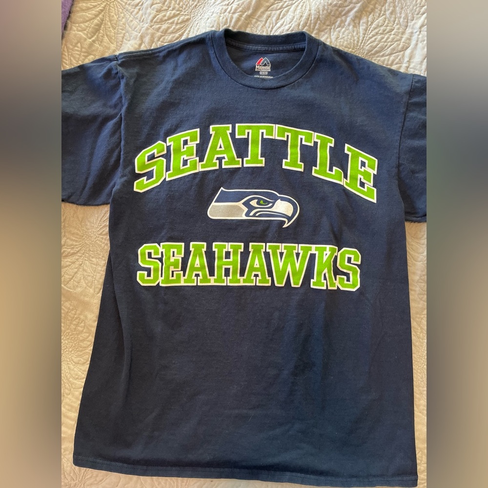 Men’s Seattle Seahawk T-shirt size medium